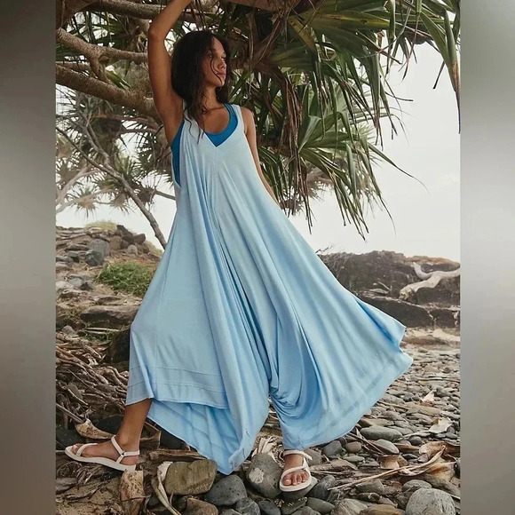 Free People and more Unlisted Inventory Live Show!! - Picture 5 of 16